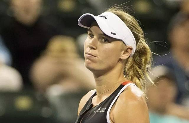 加积极地在 加积极地在