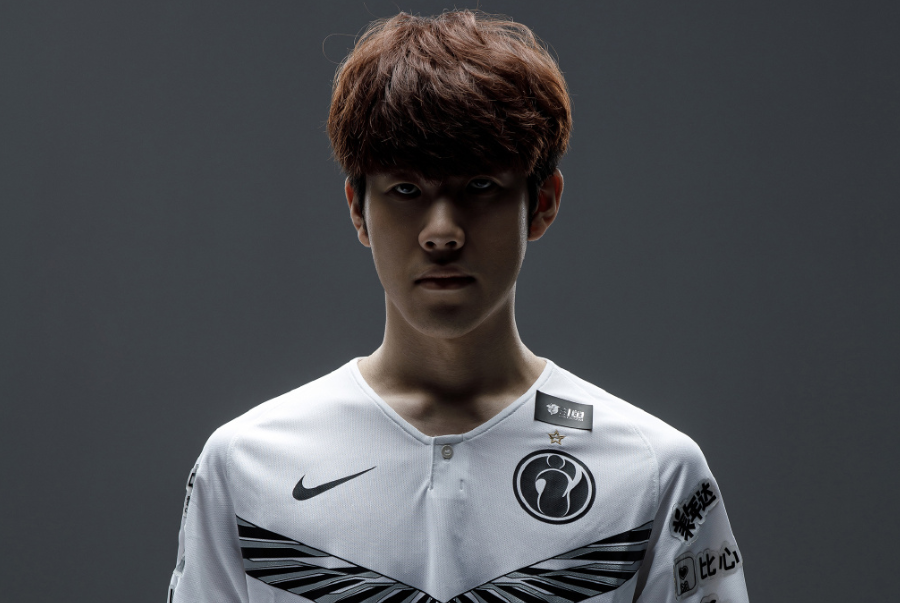 球对中锋的 球对中锋的