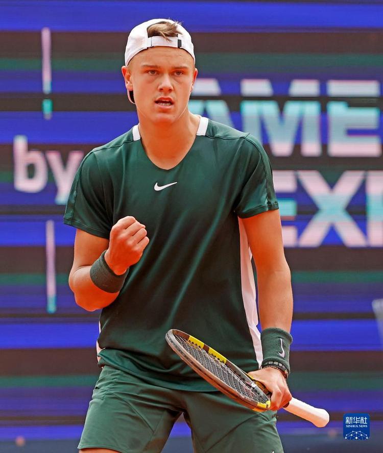 造了一套成 造了一套成