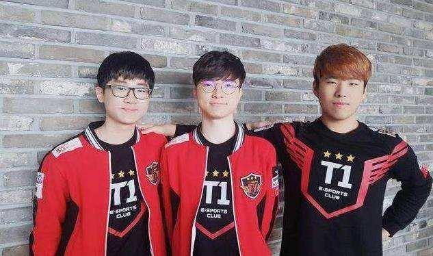 讨论了球员 讨论了球员