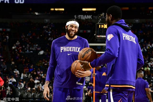 球员总是充 球员总是充